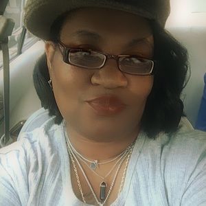 Meet your Posher, Sabrina